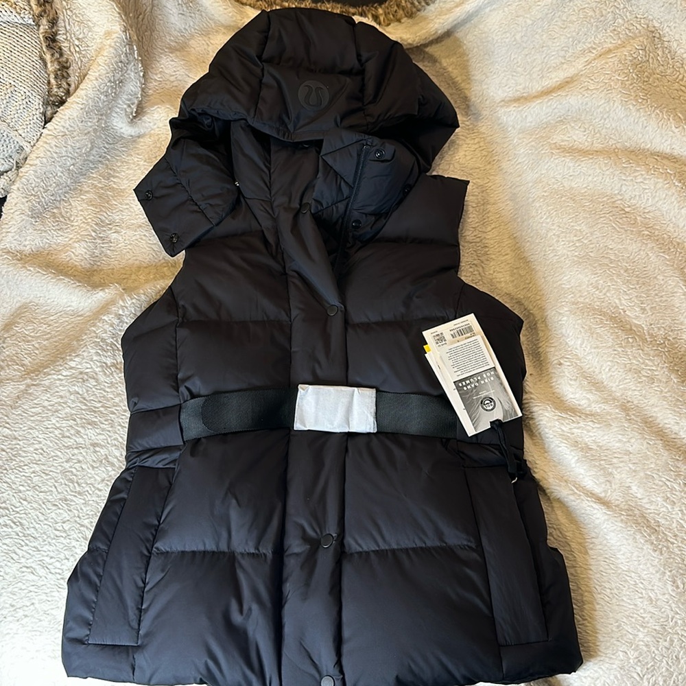 Lululemon Wunder Puff Waist Vest
Black